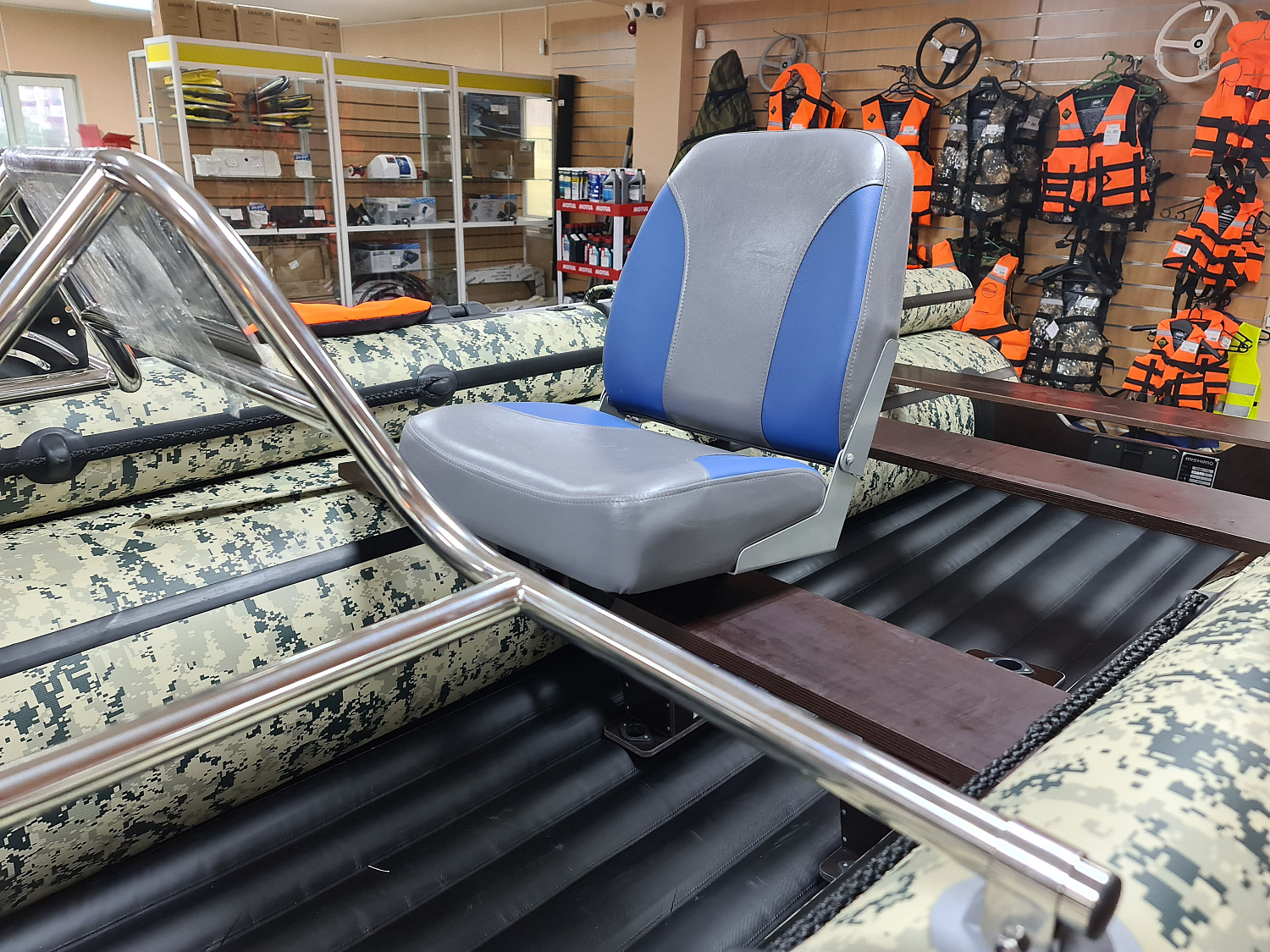 КРЕСЛО МЯГКОЕ РАСКЛАДНОЕ С ПОВОРОТНЫМ МЕХАНИЗМОМ ДЛЯ ЛОДОК в Коломне