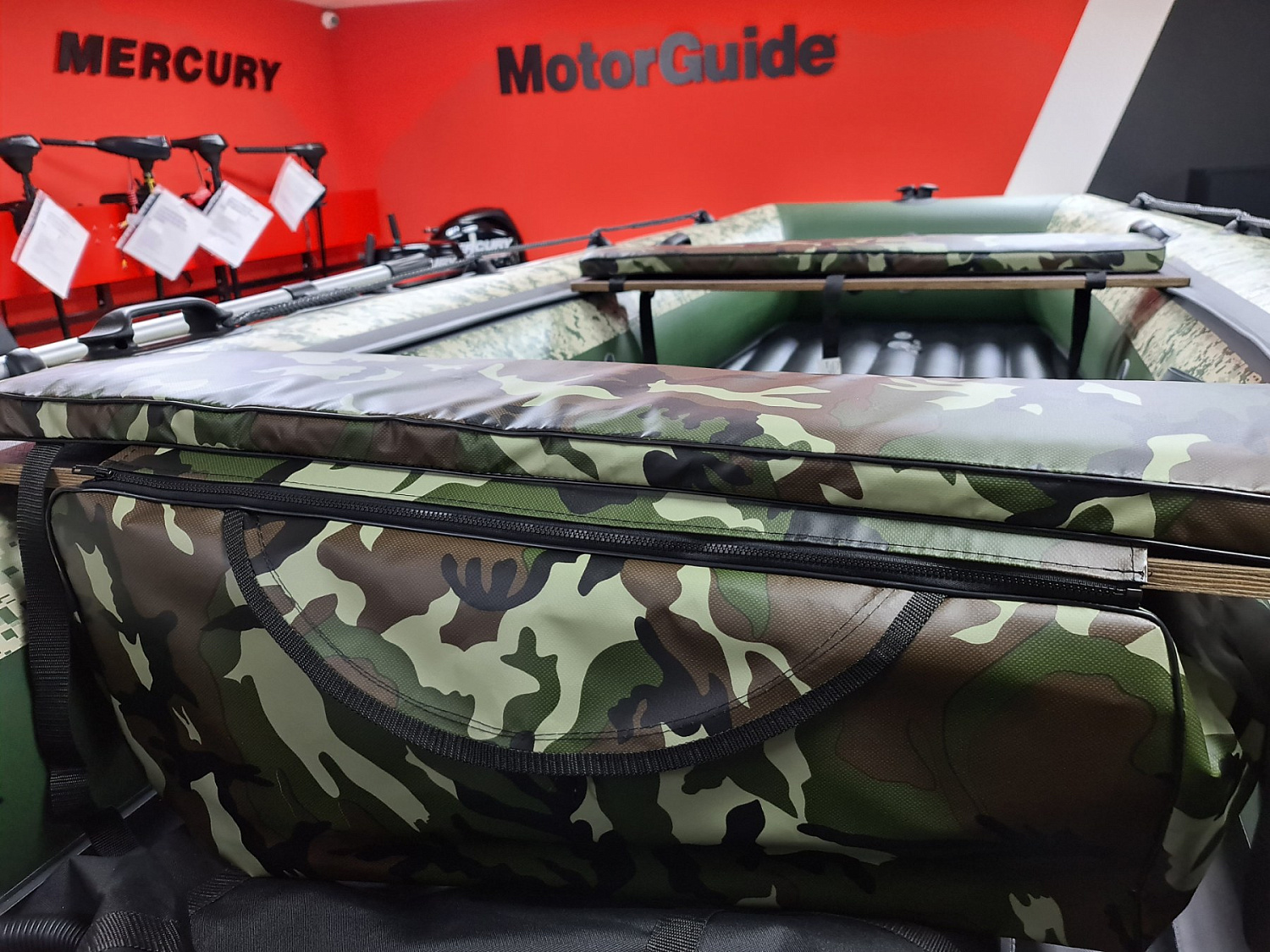 КОМПЛЕКТ МЯГКИХ НАКЛАДОК С СУМКОЙ ДЛЯ ЛОДОК 105Х20 КАМУФЛЯЖ в Коломне